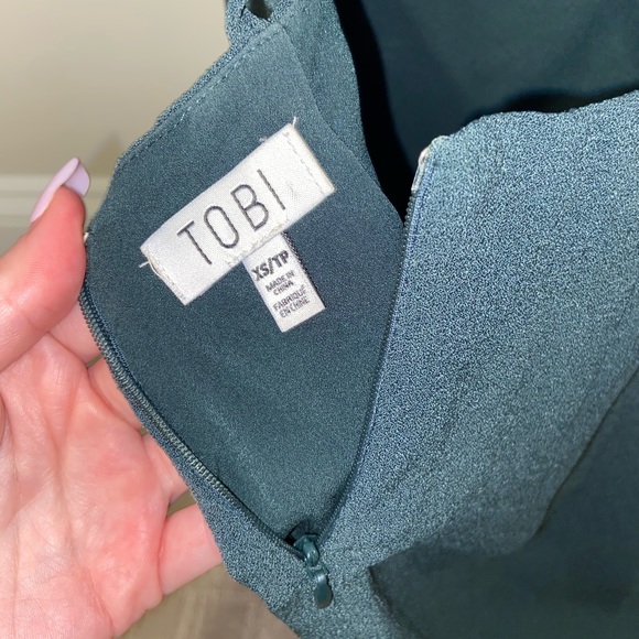 Tobi dark green dress - Picture 2 of 3